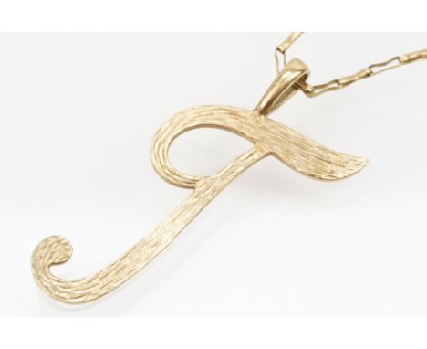 9ct gold 'T' pendant necklace having an elongated chain with spring ring clasp. Chain hallmarked to jump link, pendant hallma