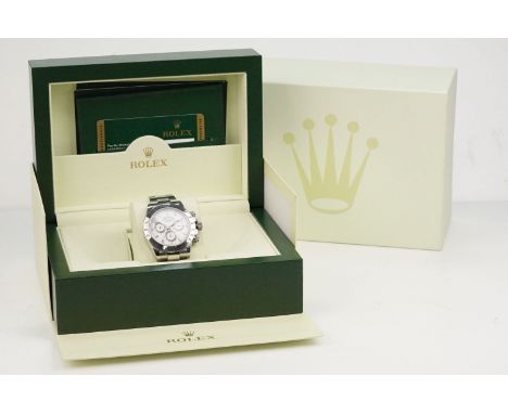 Rolex Oyster Perpetual Cosmograph Daytona stainless steel wristwatch. White face, reference no. 116520. Complete with guarant