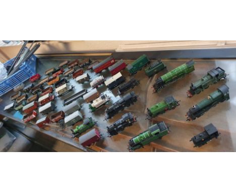 Railway Train Collection of Loco Engines &amp; Rolling Stock/Wagons, inc Hornby, Mainline, Airfix etc