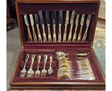 Viners of Sheffield Vintage Silver Plated Dinner Service Canteen of Cutlery