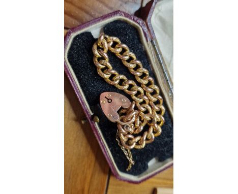 9ct Gold Padlock Gate Bracelet - 10.7g