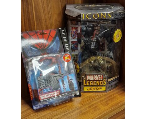 Marvel Venom Icons Figure Boxset &amp; Spiderman Comic Book Set