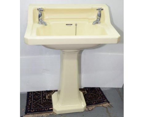 A 1950'S CERAMIC WASH BASIN AND PEDESTAL 92CM H