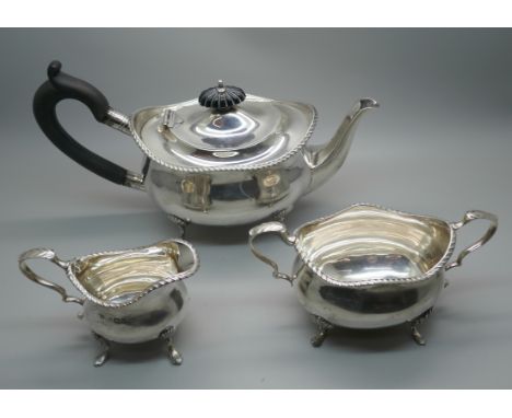 A three piece silver bachelors tea service, Birmingham 1927, 540g 
