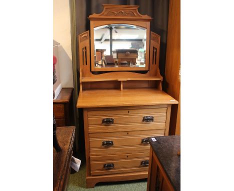 Good quality Edwardian Satinwood dressing table of 3 drawers with mirror back. Rd 447083 