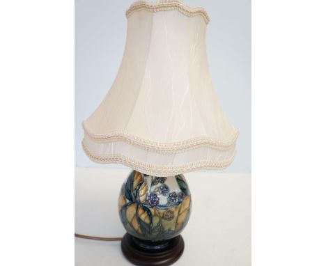 Moorcroft table lamp 