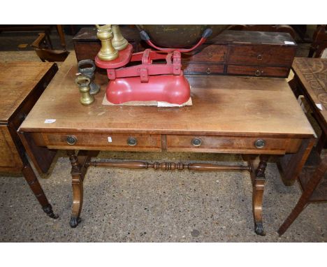 A Georgian style mahogany sofa table