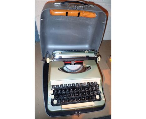 Metal cased Imperial Good Companion typewriter 