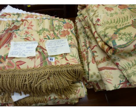 Good quality Sandersons Material lined curtains and pelmets