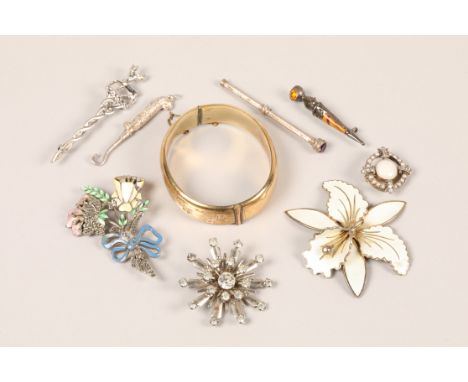 Norwegian silver and enamel leaf form brooch; together with items of jewellery and silver propelling pencil
