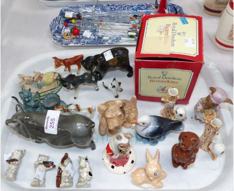 A Royal Doulton pig; a Beswick 4 piece cat band (a.f.); other animals; etc.