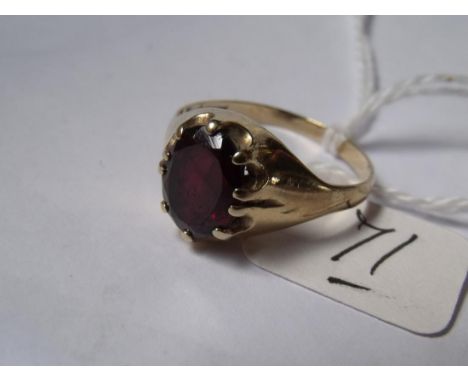 Gents 9ct mounted garnet signet ring  approx size V 3.2g       