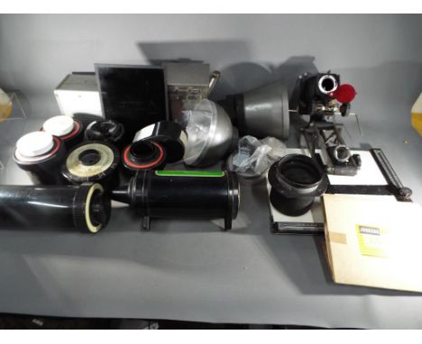 Photography - a collection of vintage film developing equipment to include enlarger, developing tank with system, Johnson gla