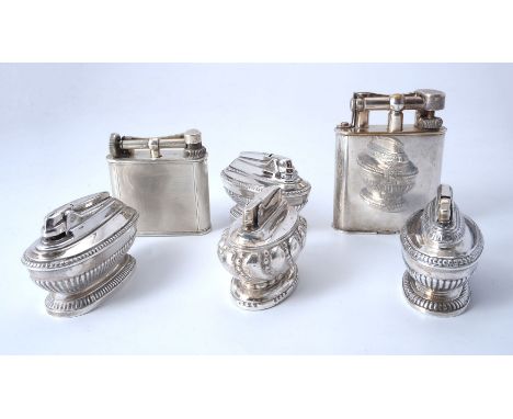An Austrian silver table lighter, post 1922 .900 standard, circa 1930, engraved Carl Hiess Wien Kohlmarkt 12 for the retailer