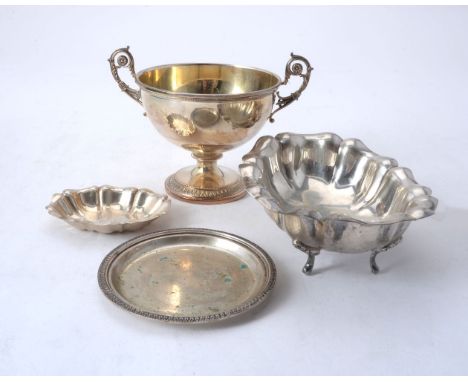 Four items of Italian silver, comprising: a twin handled cup by Romeo Miracoli e Figlio srl, Milan, .800 standard, 12cm (4 1/