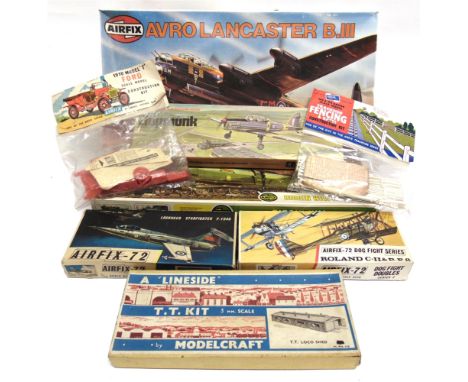 ASSORTED UNMADE KITS comprising a 1/72 scale Airfix Avro Lancaster B.III; 1/72 Airfix 'Dogfight' Roland C-II &amp; R.E.8; Kei