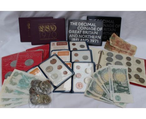 Assorted £2 coins, Victorian florins, 3d, shillings etc, together with two 1970 coinage of Great Britain sets, two 1971 coina