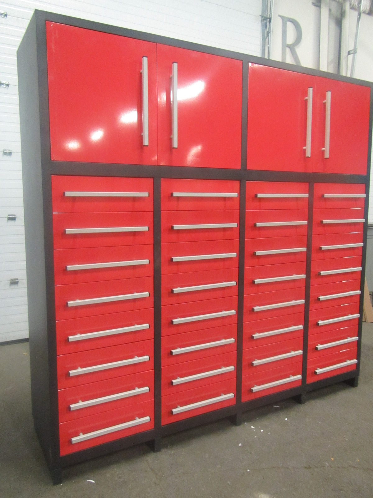 Lista Vidmar Style 24 Drawer Industrial Tool with 4 door