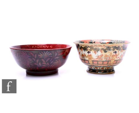 A Bernard Moore Arts and Crafts lustre bowl, of circular footed form, decorated with chrysanthemum flower heads and leaves, w