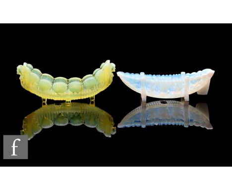 A Burtles Tate opalescent vaseline pressed glass flower trough Jolly Boat, the sides decorated with oak leaves and acorns,&nb