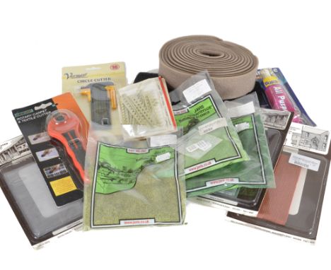 00 Gauge Model Railway Scenic Kits and Accessories including Wills Corrugated Glazing (2), Slates (4), Rounded Tiles (4), Bri