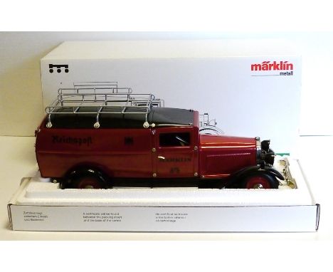 Modern Marklin tinplate Reichpost Truck, 1989, in red and black, clockwork drive with electric lights, in original box with c