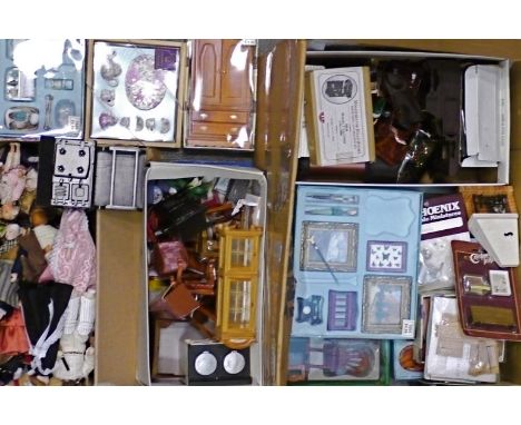 Modern Dolls' House Accoutrements, large quantity of dolls' house furniture, kits and accessories including a DH-64 White-Met