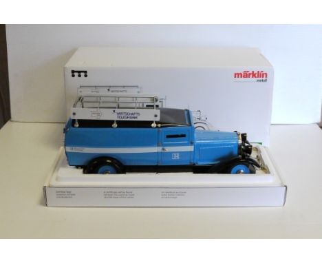 Modern Marklin tinplate Armoured car, 1101, in blue, clockwork drive and electric lights, in original box with certificate, V