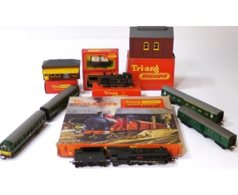 Tri-ang and Tri-ang Hornby 00 Gauge Train Set Locomotives and Accessories, RS 8 Midlander Set comprising maroon 3F and two co