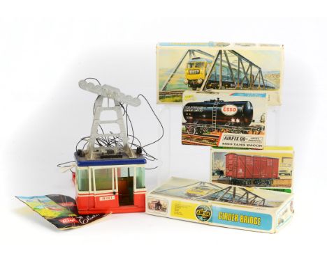 A Collection of Mostly OO Gauge Model Railway Locomotives and Other Items, including incomplete locomotives 'Evening Star', '