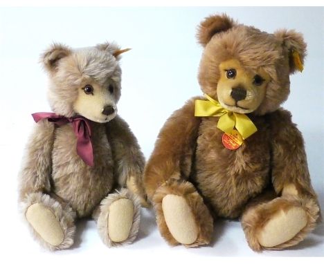 Steiff Teddy Bears, yellow labels, no. 011184, brown mohair with beige felt pads, brown plastic eyes, brown stitched nose, wi