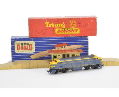 Tri-ang and Hornby Dublo 00 Gauge Engine and Station, Tri-ang R159 TC blue Double Ended Diesel Locomotive and Dublo D1 Island