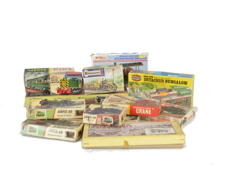 Airfix Kitmaster and other 00 Gauge Kits, Kitmaster, SNCF 241P Mountain, Saddle Tank, Prairie Tank with Perfecta kit, Stirlin