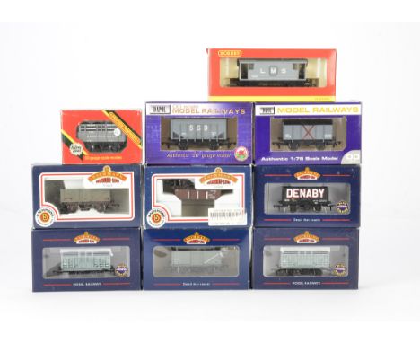 Bachmann Dapol and Hornby 00 Gauge wagons, various Bachmann (8), Hornby China (6), Margate (3), Dapol (3), all in original bo