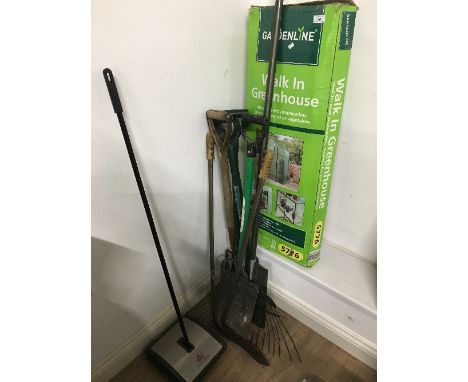 GARDEN TOOLS & GREENHOUSE