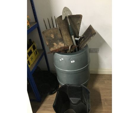 LARGE LOT OF GARDEN TOOLS ETC