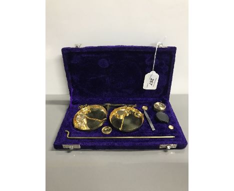 JEWELLERS SCALES IN PLUSH BOX