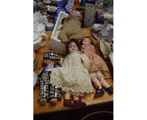 Mixed Lot: Vintage dolls to include Armard Marseille and others