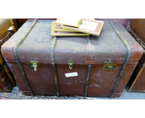 A large vintage "The Crescent" Steamer/travel trunk. with inner tray.