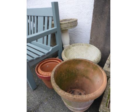 Composite stone swagged planter together with a bird bath and three garden pots (5)