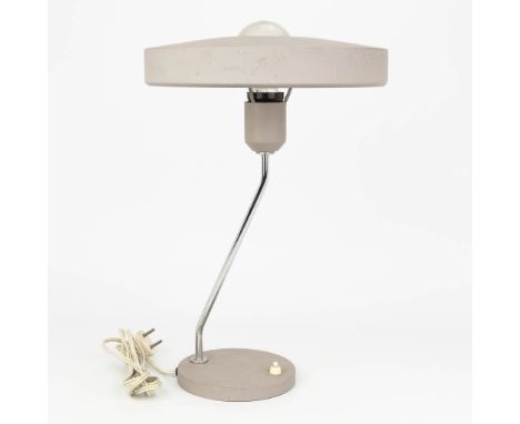 Louis Christian KALFF (1897-1976) A table lamp made for Philips. (43,5 x 28,5 cm)