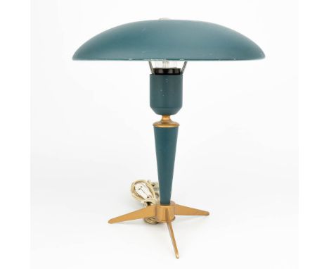 Louis Christian KALFF (1897-1976) a mid-century table lamp made for Philips. (32,5 x 28 cm)