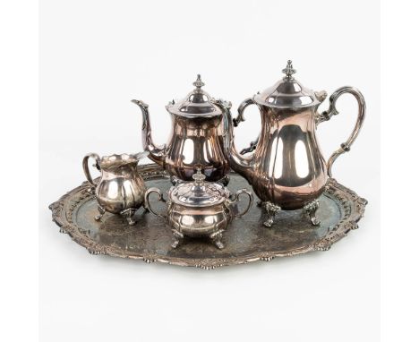 A coffee and tea service made of silver-plated metal. Marked 'Falstaff silver plated England' (42 x 53 x 25 cm)