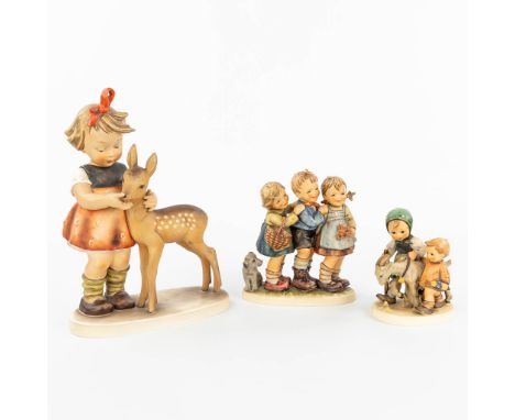 A collection of 3 statues made by Hummel. (20,5 x 27,5 cm)