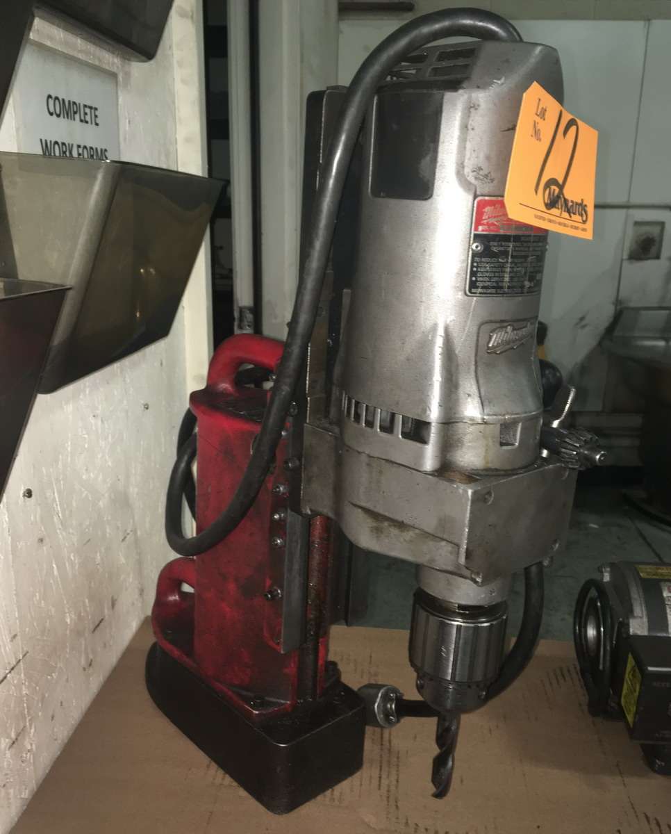 Milwaukee 3/4 Inch (19mm) Electric Magnetic Base Drill Press 11.5 Amps ...