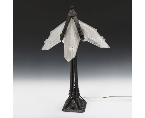 Art-déco-Tischlampe. Schneider. Verreries Charles Schneider, Epinay-sur-Seine, Pressmarke "Schneider France 406". 1920er/30er