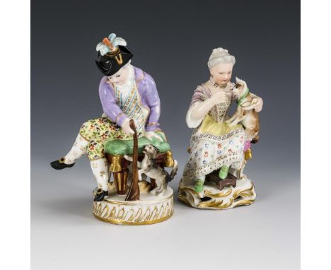 2 Kinderfiguren.             Polychrom bemalt, goldstaffiert. H 14,5 und 12 cm.             1x Jacob Petit, Fontainebleau, 2.