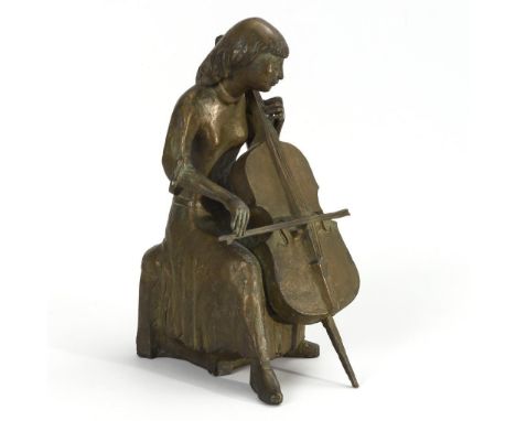                     SCHLICHER,             Hermann(1909 Oberammergau - 2003)    CellospielerinBronze braun und grünlich patin