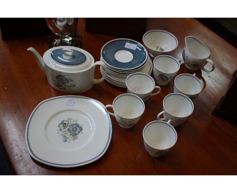 A SUSIE COOPER 'GLEN MIST' PART TEASET
