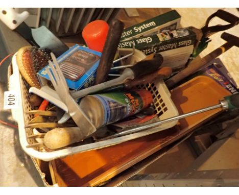 Large quantity of mixed vintage tools
